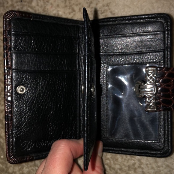 Brighton Wallet - Picture 6 of 6